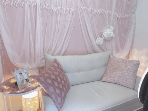 ライバーラビットはスタジオの全室が完全個室。ライブチャットに集中できる環境がチャットレディに支持されています。