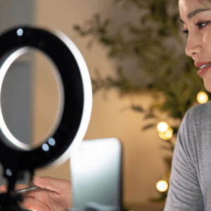 家庭優先で在宅チャットレディの31歳主婦でも遠隔サポートによって無理なく続けられるのが博多ライブチャットナンバー１のライバーラビットです。